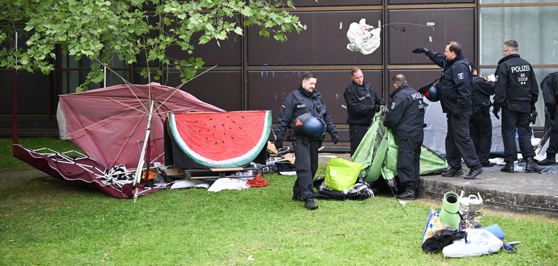 Hochschuldozenten Protestieren Gegen R Umung Von Gazacamp An Fu Berlin