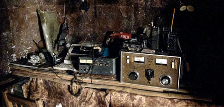 Nachbildung der Sendeanlage von Radio Venceremos in einem Museum...