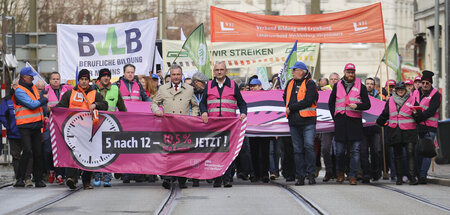 Streikkundgebung von GDL sowie »DBB Beamtenbund und Tarifunion« ...