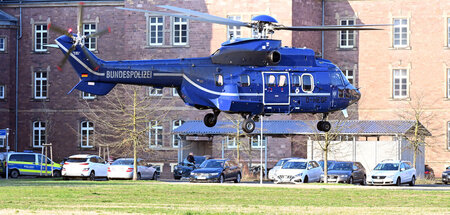 Ein Hubschrauber der Bundespolizei am Donnerstag in Karlsruhe