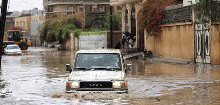 Wetterkapriolen auf der arabischen Halbinsel: »Stadt unter« im j...
