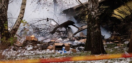 Nicht das Werk Russlands: Der Absturz eines DHL-Flugzeugs nahe V... Nicht das Werk Russlands: Der Absturz eines DHL-Flugzeugs nahe V...