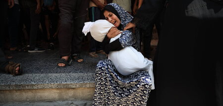 Nach israelischen Bomben: Sherihan Al-Nezli trauert um ihr siebe... Nach israelischen Bomben: Sherihan Al-Nezli trauert um ihr siebe...