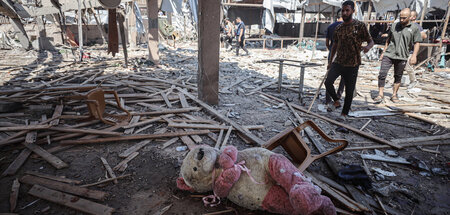 Letzte Reste von Normalität zerstört: Laut Berichten fand in dem... Letzte Reste von Normalität zerstört: Laut Berichten fand in dem...