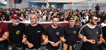 Solidarität mit Gaza ist hier selbstverständlich: Streikende Haf... Solidarität mit Gaza ist hier selbstverständlich: Streikende Haf...