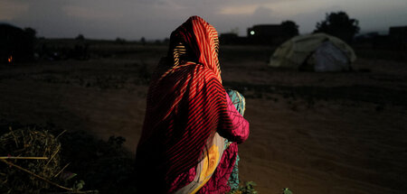 Diese junge Mutter hat vorerst Schutz im Tschad gefunden, nachde... Diese junge Mutter hat vorerst Schutz im Tschad gefunden, nachde...