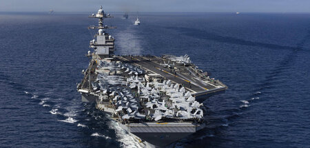 Unterwegs nach Venezuela: Der größte Flugzeugträger der Welt, »U... Unterwegs nach Venezuela: Der größte Flugzeugträger der Welt, »U...