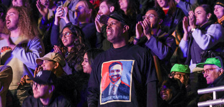 »New York steht nicht zum Verkauf«: Mit diesem Slogan lässt sich... »New York steht nicht zum Verkauf«: Mit diesem Slogan lässt sich...