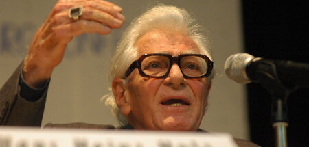 Worte, denen Gesten folgen: Philosoph Hans Heinz Holz Worte, denen Gesten folgen: Philosoph Hans Heinz Holz