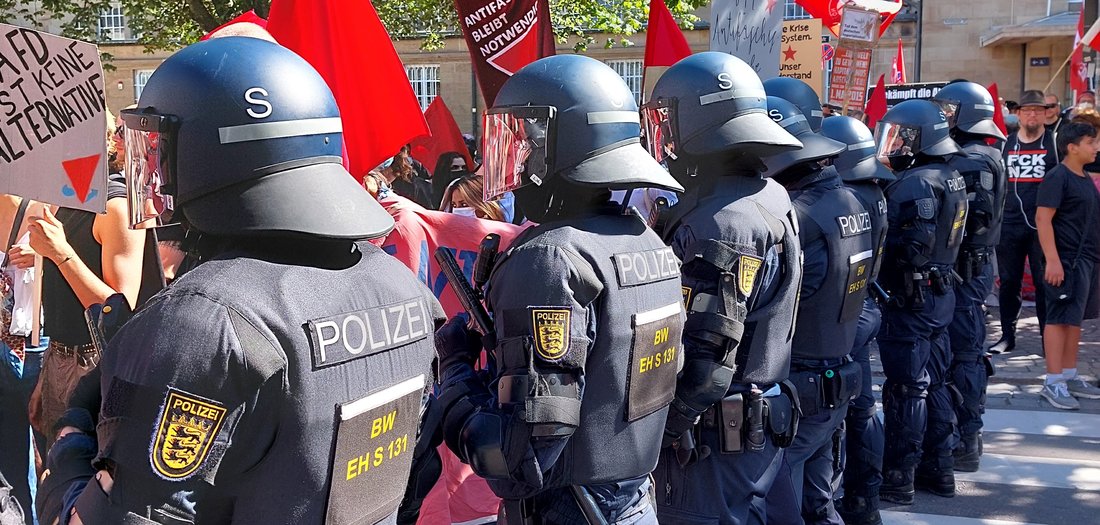 Polizeigewalt Brutaler Angriff Tageszeitung Junge Welt 06072022 3830