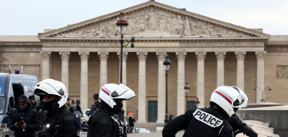 Frankreich Debattiert Misstrauensvotum, Tageszeitung Junge Welt, 21.03.2023