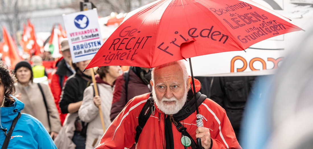 Aufrüstung: »Sozialausgaben werden zugunsten des Militärs gekürzt«