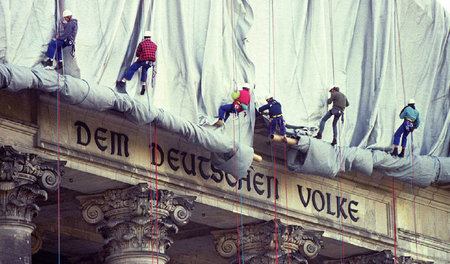 Der Berliner Reichstag, seit 1999 Sitz des Bundestages, am 19. J...