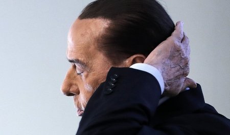 Geschmiert, geliftet und immer noch ekelhaft: Silvio Berlusconi ...