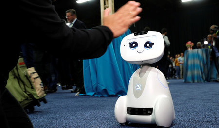 Der Unterhaltungs- und Assistenzroboter »Buddy« in Las Vegas – h...