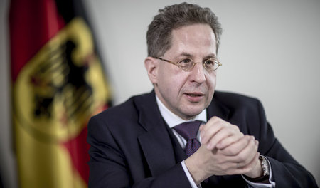 Mehr Macht für Maaßen: Der Geheimdienstler wird Staatssekretär