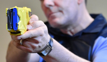 Sieht aus wie ein Spielzeug, kann aber tödlich sein: Der Taser