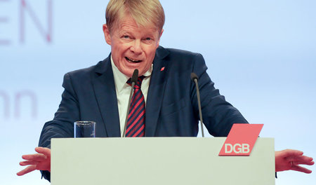 Reiner Hoffmann beim Bundeskongress des Deutschen Gewerkschaftsb...