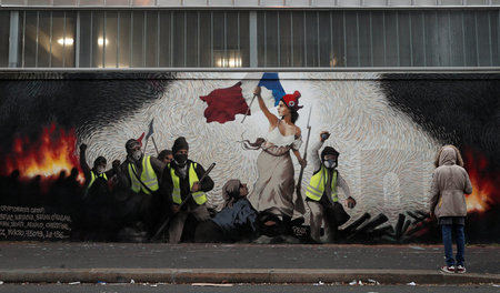 Ein Wandgemälde in Paris: Hommage des Künstlers Pascal Boyart an...