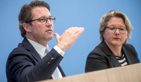 Andreas Scheuer (CSU) und Svenja Schulze (SPD)