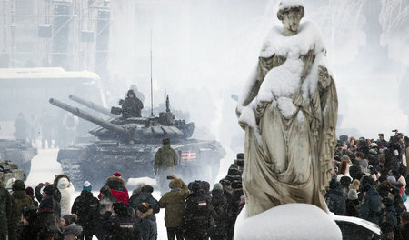 St. Petersburg, 17. Januar: Probe für die Militärparade zum 75. ...