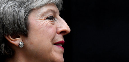 Wer hat, der hat: Premierministerin Theresa May vor einem Treffe...