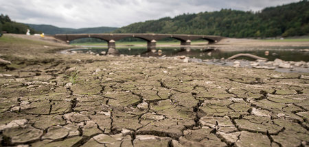 Ausgetrockneter Boden des Edersees im August letzten Jahres