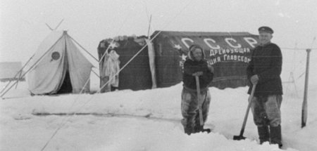 Die sowjetische Nordpol-1-Driftstation zwischen 1937 und 1938