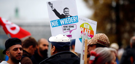 Den Rechten keine Bühne: Antirassistische Demonstration in Chemn...