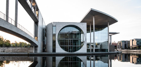 Das Lüders-Haus an der Spree beherbergt unter anderem die Wissen...