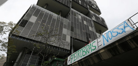 »Petrobras gehört uns!« – Protest gegen neoliberalen Umbau des h...