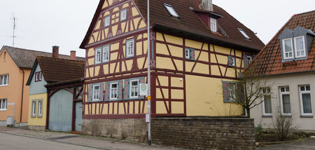 Dieses Haus könnte vielerorts stehen, aber es befindet sich im b...