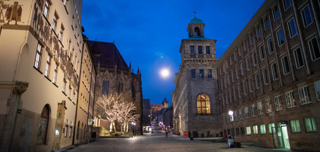 Der Nürnberger Rathausplatz im Wahlmonat März