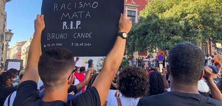 »Rassismus tötet«: Demonstration im Gedenken an Bruno Cande (Lis...