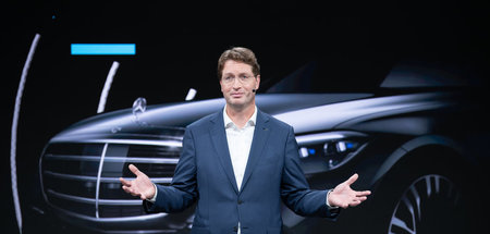 Daimler-Boss Ola Källenius liebt Spritschleudern und Lohndumping