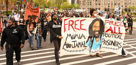 »Free Mumia« Demonstration in Philadelphia (24. April 2021)