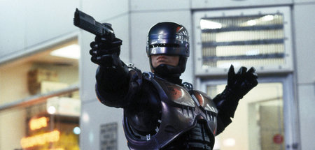 Überholte Vision: Robocop (Peter Weller) im Einsatz