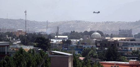 Mit dem Hubschrauber aus Kabul geflohen: Afghanistans Präsident ...