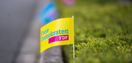 Selbstverständlich aufstiegsorientiert: FDP-Fähnchen schmücken d...