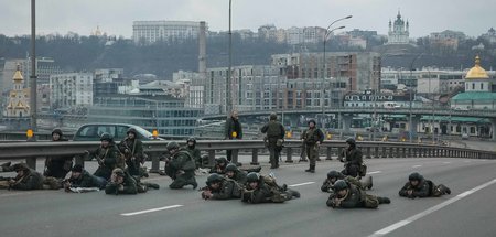 Ukrainische Soldaten am Freitag in Kiew