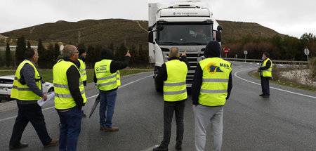 Fahrt zu Ende: Die Plattform für die Verteidigung des Transports...