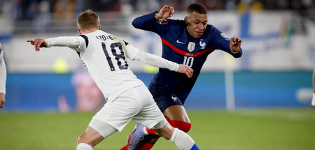 Kylian Mbappé (10) beim WM-Qualifikationsspiel Frankreich gegen ...