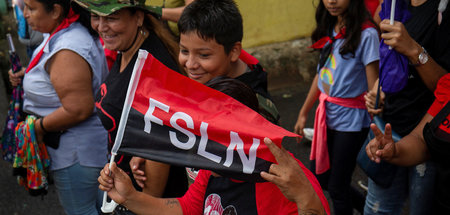 Anhänger der Frente Sandinista de Liberación Nacional (FSLN) am ...