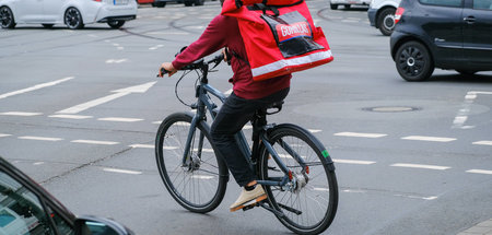 »Wer rast, gewinnt« (Spiegel): Gorillas schlägt seinen Fahrradku...