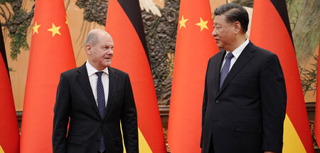 Chinas Präsident Xi Jinping (r.) empfängt Bundeskanzler Olaf Sch... Chinas Präsident Xi Jinping (r.) empfängt Bundeskanzler Olaf Sch...