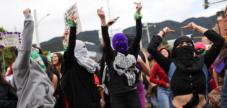 Begründete Wut: Feministischer Protest in Kolumbien gegen einen ...