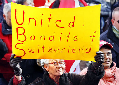 Das Bild vom Finanzidyll hat ausgedient: Proteste in Zürich gege...