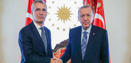 NATO-Generalsekretär Jens Stoltenberg und der türkische Präsiden...