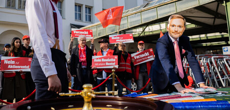 Roulette spielen mit der Altersvorsorge: Protestaktion gegen die...