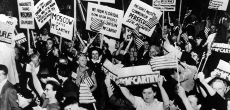 McCarthy-Unterstützer versammeln sich in Washington (13.11.1954)